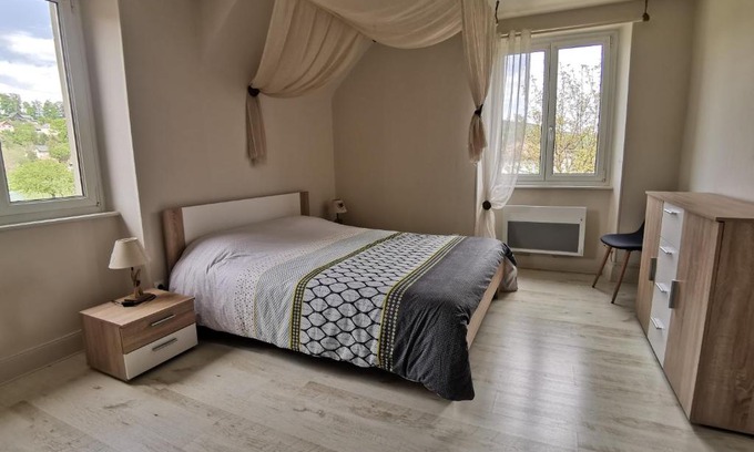 Munster Apartment | Anhugcap