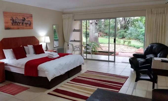 Greater Johannesburg Metropolitan Area Apartment | Anka Lodge