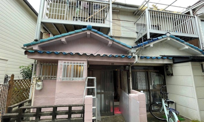 Toyonaka House | AnNam Stay NEW HOTARUGAIKE: 15 minute walk to Osaka Airport (Itami Airport)! 15 minutes to Umeda by train! Two-story, one-group townhouse.