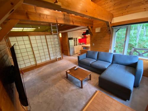 Niseko House | Annupuri Retro Lodge