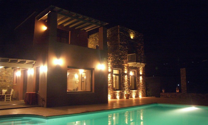 Ydrousa Villa | Ano Gavrio: character house