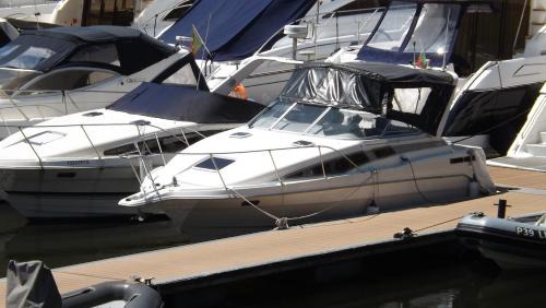 Gondomar Boat Rental | Antares Sleeping Boat
