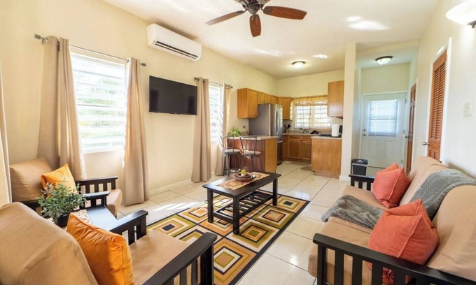 Dickenson Bay Apartment | Antiguan City and Sea Escape