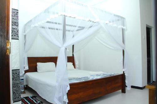 Kathaluwa House | Anu Villa Kabalana