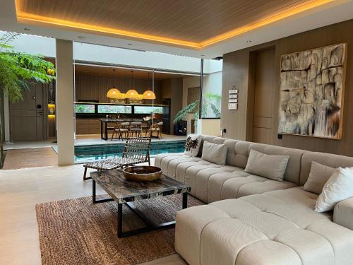 Batu Bolong Villa | Aora Tirta Villa in Canggu