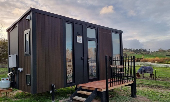 Waitoki House | Aorangi Peak Cabins 11 by Tiny Away