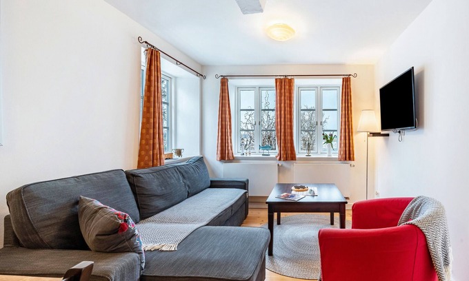 Hellschen-Heringsand-Unterschaar Apartment | Apartment 'Am Halbmond 2' with Private Terrace, Private Garden and Wi-Fi