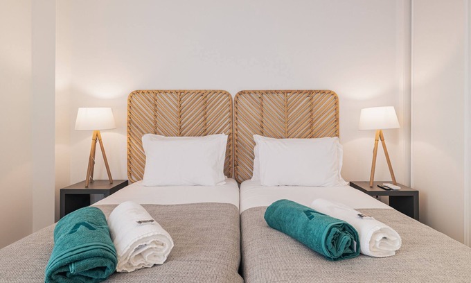 Ponta Delgada Apartment | Apartamento 08
