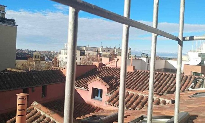 Barrio de La Latina Apartment | Apartamento Encantador. Madrid Centro. A/C & Wi-fi