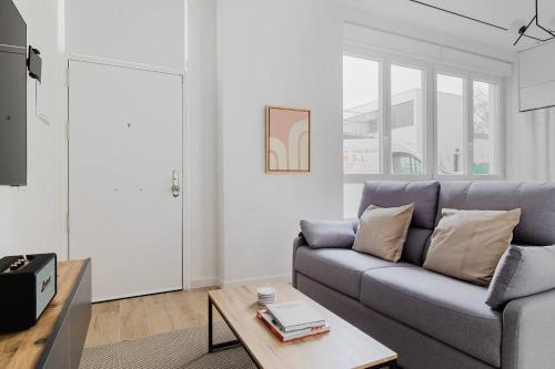 Cotos Apartment | Apartamento moderno en Castellana 4 Torres