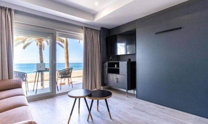 Almeria Apartment | Apartamentos Paseo Marítimo 8