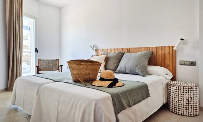 Es Pujols Apartment | Apartaments Proa Es Pujols - Adults Only