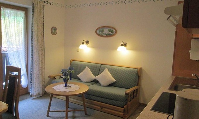 Ramsau Apartment | Apartment no. 3, 1-2 persons, 40 sqm, shower/WC, balcony, TV, 1 bedroom, non-smoking, south-facing
