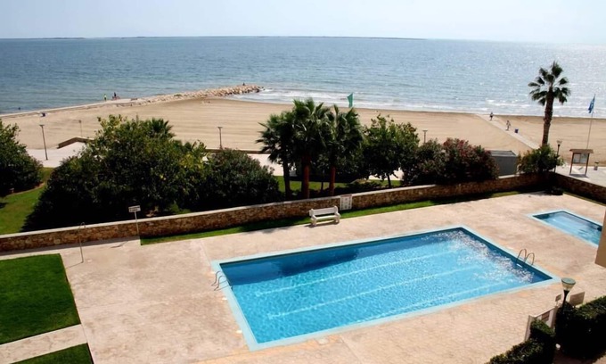 Sant Carles de la Rapita Apartment | Apartment/flat - 1st see line - Wifi