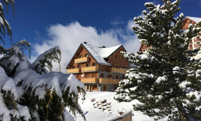 Montgellafrey Ski Chalet | APARTMENT 8 CHALET 4 * PREMIUM close track CENTER STATION