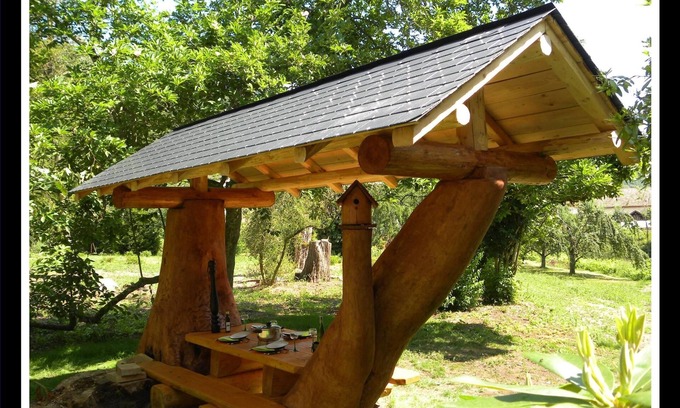 Sainte-Croix-aux-Mines Apartment | Apartment-Superior-Private Bathroom-Park view-H1 - Porte ou-Verte