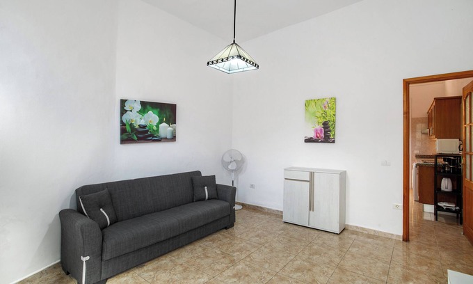 Santa Cruz de la Palma Apartment | Apartment 'Santa Cruz De La Palma Rubi 1' with Mountain View and Wi-Fi
