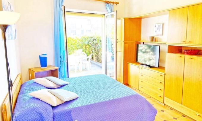 Santo Stefano al Mare Apartment | APARTMENT 50 metres from the SEA with private garden