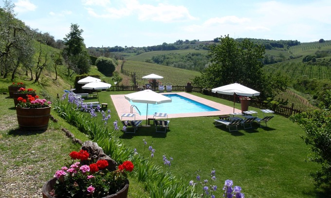 San Pietro in Bossolo Apartment | Apartment 'LEGNAIA' at IL BACIO Farmhouse
