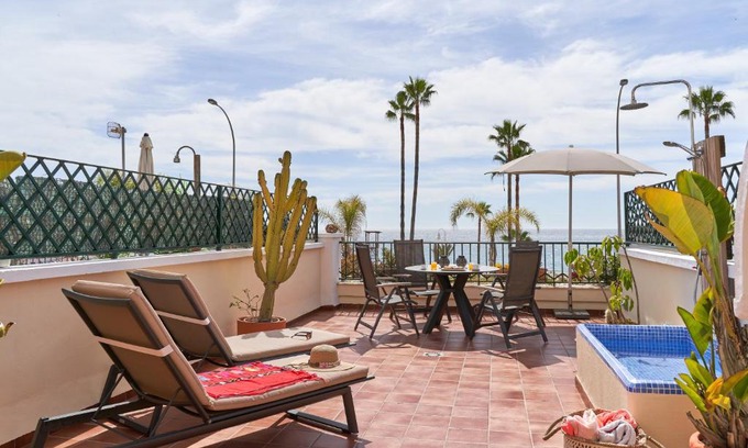 Nerja Apartment | Apartment 1st line Burriana Nerja