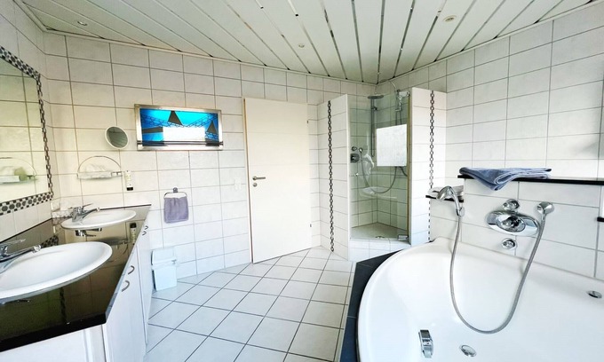 Waggershausen Apartment | Apartment, 50 sqm, 3 bedrooms, balcony, max. 6 persons