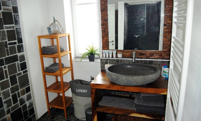 Reinbek Apartment | Apartment (56 m²) in the metropolitan region of Hamburg and yet idyllically located