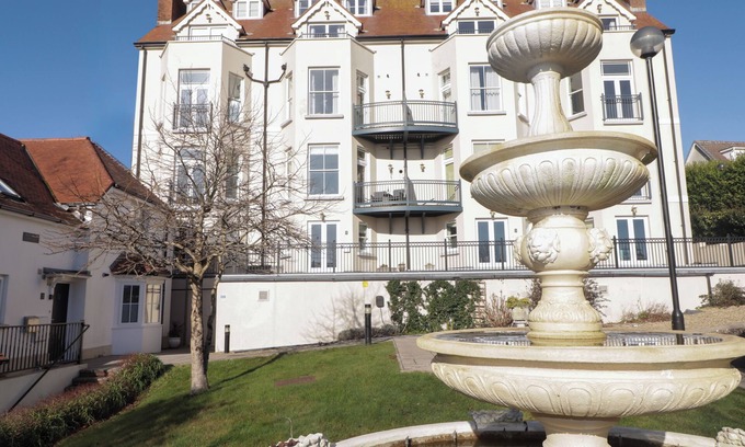 Tenby Cottage | APARTMENT 7 MANSION HOUSE, country holiday cottage in Tenby