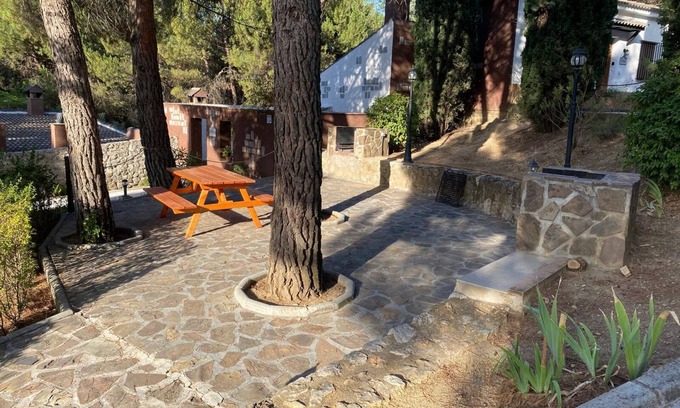 Huetor Santillan Apartment | Apartment 'Abeto' with Mountain View, Shared Pool and Wi-Fi