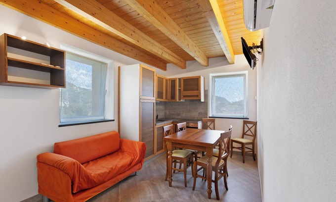 Sestri Levante Apartment | Apartment 'Angela 2' with Private Garden, Wi-Fi and Air Conditioning