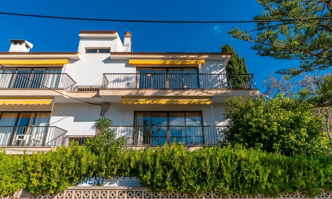 Cala Ratjada Apartment | Apartment 'Apartamento Ponent 2' with Private Terrace, Wi-Fi and Air Conditioning