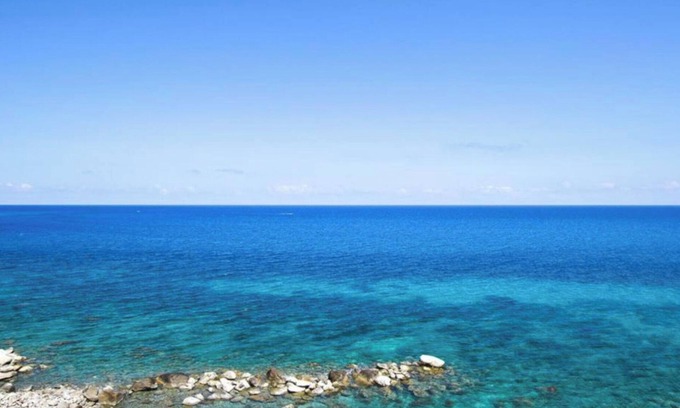 Santa Maria Apartment | Apartment 'Appartamento Incantevole In Villa' with Sea View, Wi-Fi and Air Conditioning