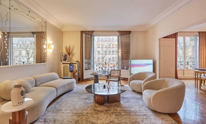 Champs-Elysees Apartment | Apartment Arc de Triomphe/Champs Elysée