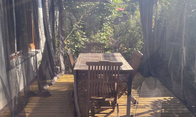 Schulp Apartment | Apartment "Auszeit 1" with Private Terrace & Wi-Fi