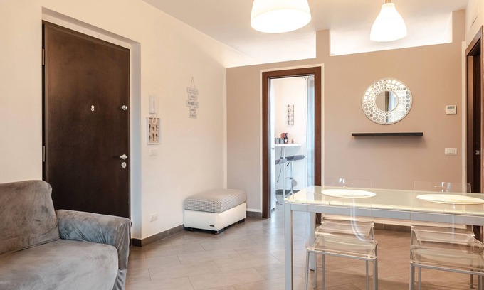 Foiano della Chiana Apartment | Apartment 'Beb Pulcino Nero' with Mountain View, Shared Terrace and Wi-Fi