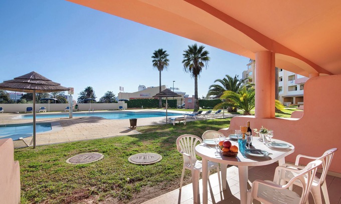 Correeira Apartment | Apartment 'Bela Vista House T2' with Shared Pool, Private Terrace and Wi-Fi