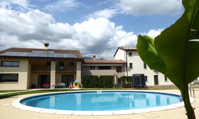 Castelcucco Apartment | Apartment 'Bella Vita' with Private Pool, Wi-Fi and Air Conditioning