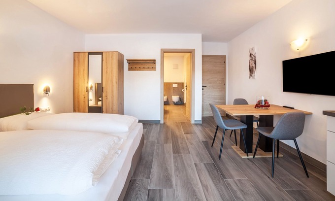 Avelengo Apartment | Apartment "Berger 1" with Mountain View, Shared Garden & Wi-Fi