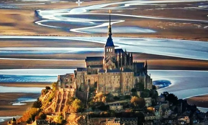 Le Vivier-sur-Mer Apartment | Apartment between Mt St Michel and St Malo