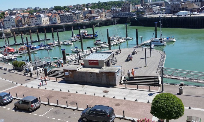 Dieppe Apartment | Apartment between the beach and the marina, right in the town center