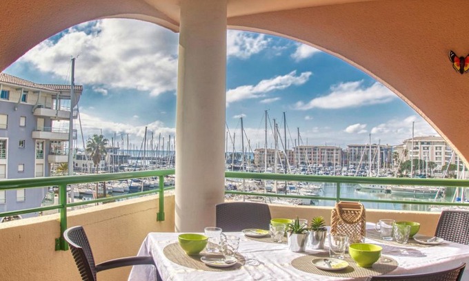 Frejus Port Apartment | Apartment Bleu Marine-5 by Interhome