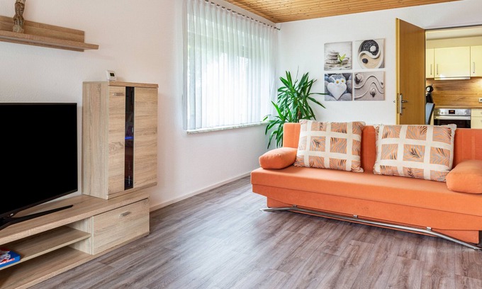 Sentenhart Apartment | Apartment 'Carmen' with Private Terrace, Private Garden and Wi-Fi