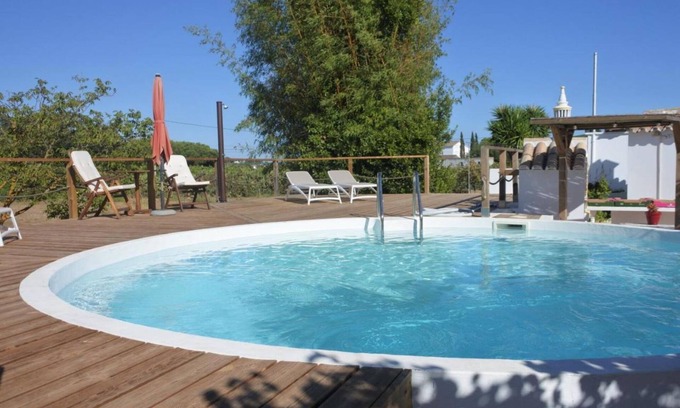 Tavira Apartment | Apartment 'Casa Do Livramento Adega' with Shared Pool, Wi-Fi and Air Conditioning