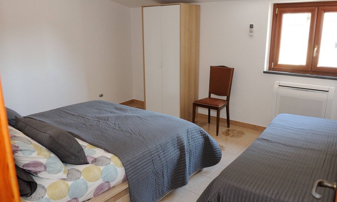 Cetara Apartment | Apartment 'Ce Tour - Casa Cetara Centro 1' with Private Terrace, Wi-Fi and Air Conditioning
