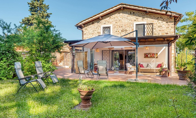 Bagno a Ripoli Apartment | Apartment 'Country House On The Florence Hills' with Private Terrace, Wi-Fi and Air Conditioning