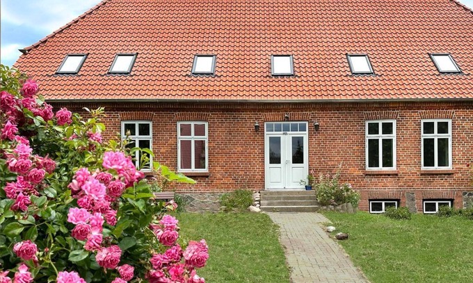 Kalkhorst Apartment | Apartment Horst 1 red. - Horst 1 red.