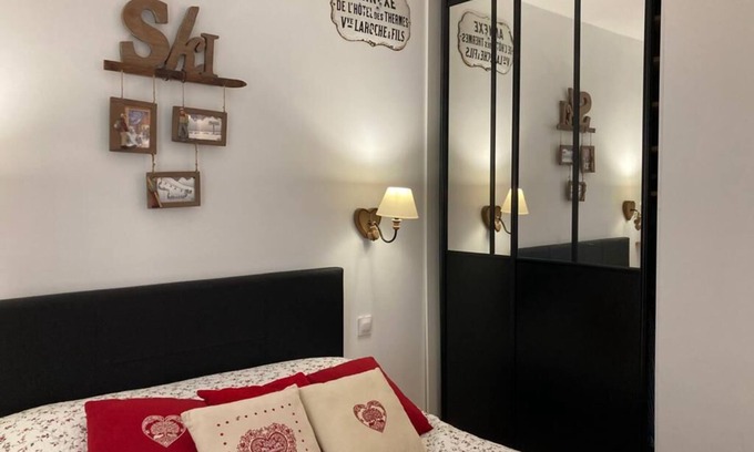 Mont-Dore Apartment | Apartment DRC heart comfort station, WIFI, free parking 15 meters