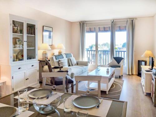 Benerville-sur-Mer Apartment | Apartment Eden Park by Interhome