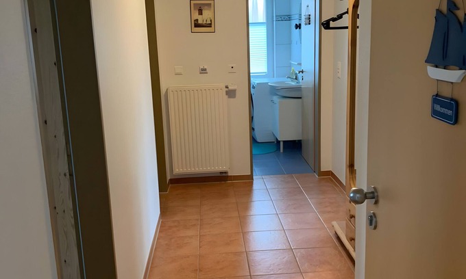 Neßmersiel Apartment | Apartment 'Elsternestchen' with Private Terrace, Shared Garden and Wi-Fi