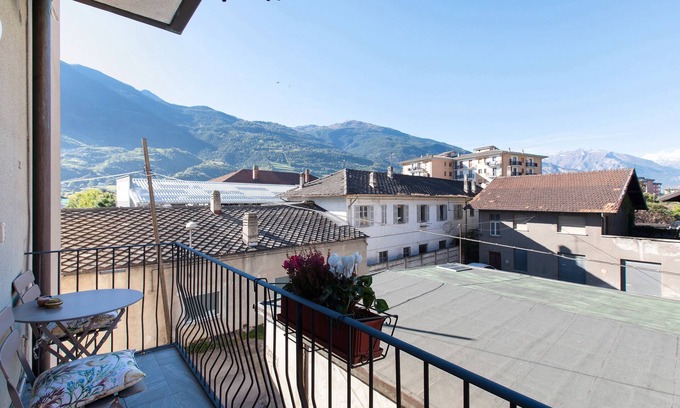 Aosta Apartment | Apartment 'Emmie House' with Mountain View, Balcony and Wi-Fi