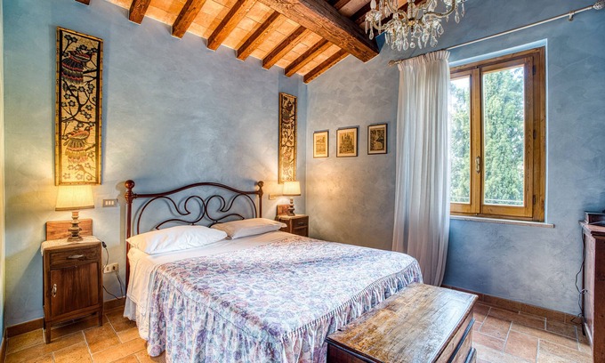 Messenano Apartment | Apartment 'Eremo Di Santo Apollinare' with Mountain View, Private Terrace and Wi-Fi